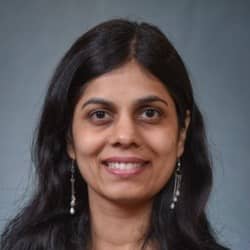  Nalini Polavarapu