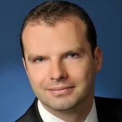 Dr. Marco Linz
